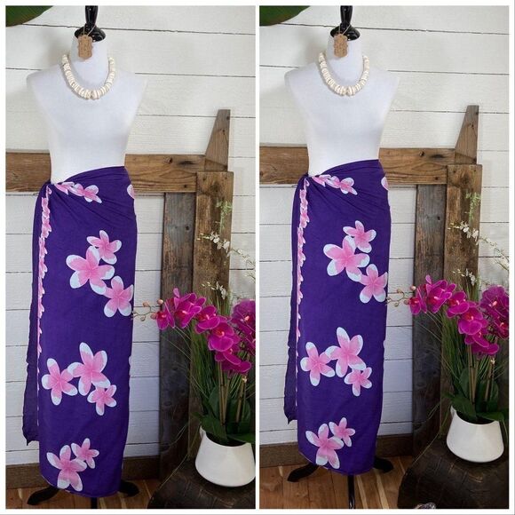 Purple/Pink/White Hibiscus SARONG - Picture 4 of 5